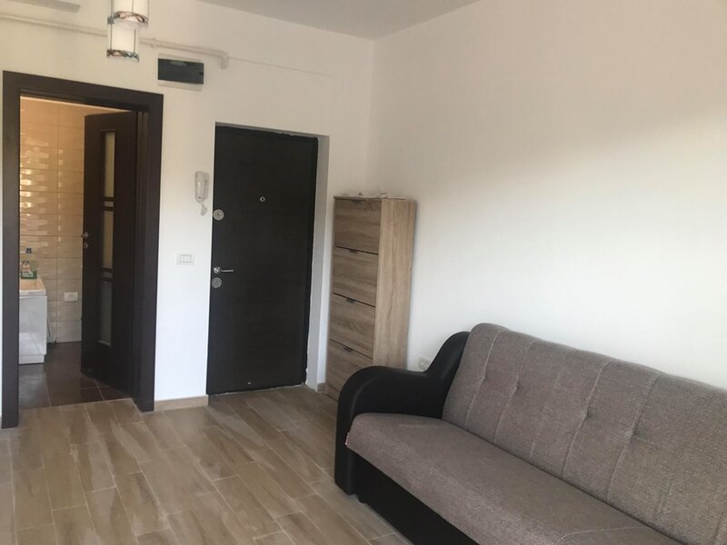 Sector 6, garsoniera Padurea Rosu,